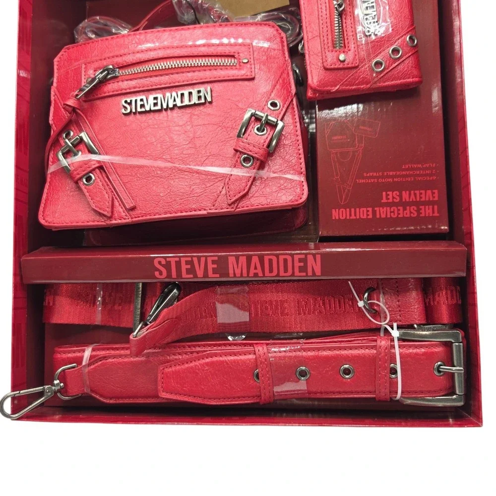 Steve Madden‎ Bag Special Edition Red Evelyn Gift Set Purse 2 Bag Straps Wallet